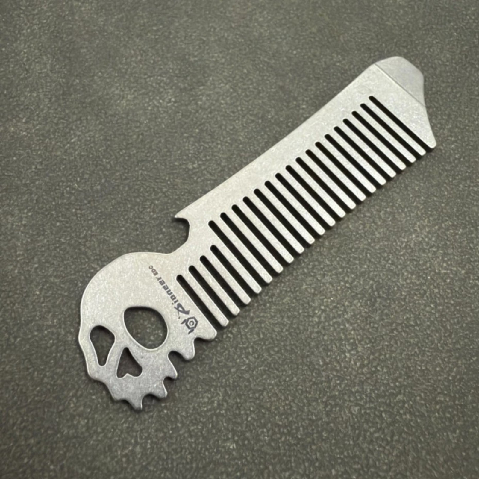 RIHE Design TC4 TITANIUM PRY Bar TOOL Ghost EDC Bottle Opener Comb Gift