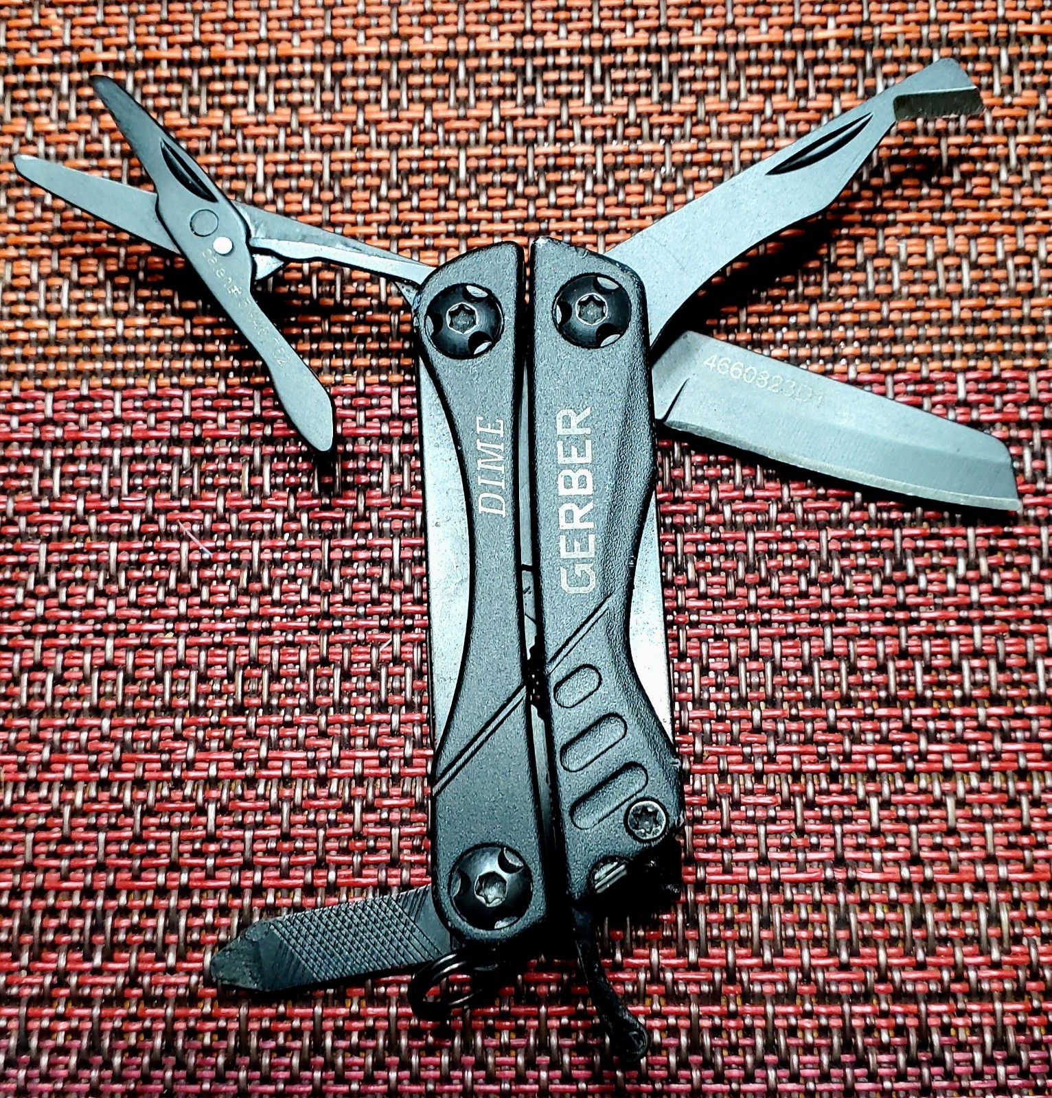 Gerber Dime Mini Multitool, Very Good condition but some cosmetic blemishes