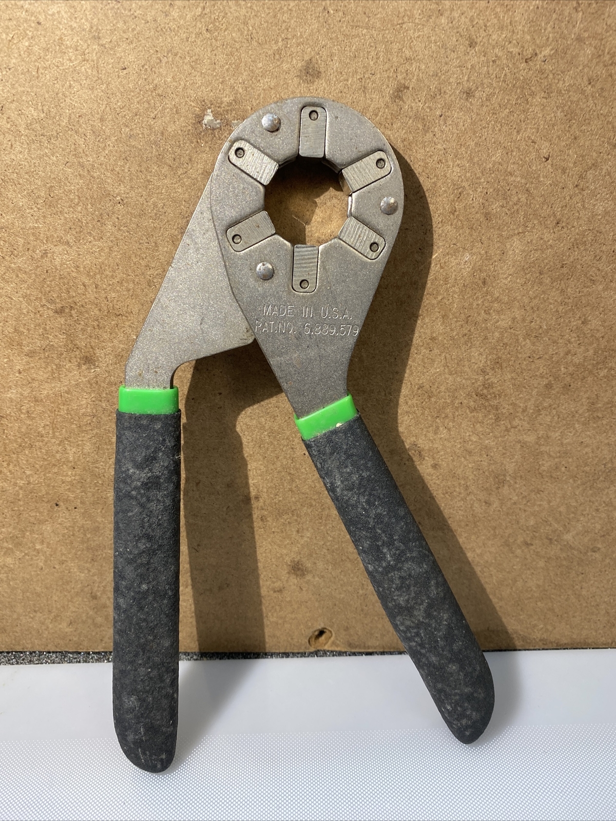 Loggerhead Tools BWN8-01B-01 8 in. Adjustable Bionic Wrench Nickel Finish