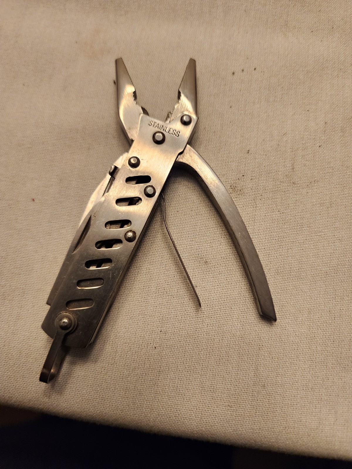 Assorted Set Of 3 Multi Tool, Leatherman