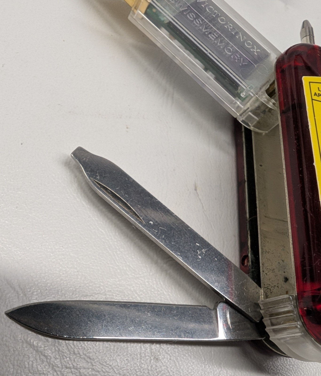 Victorinox SwissMemory 1GB Swiss Army Knife with laser No box RARE 2008