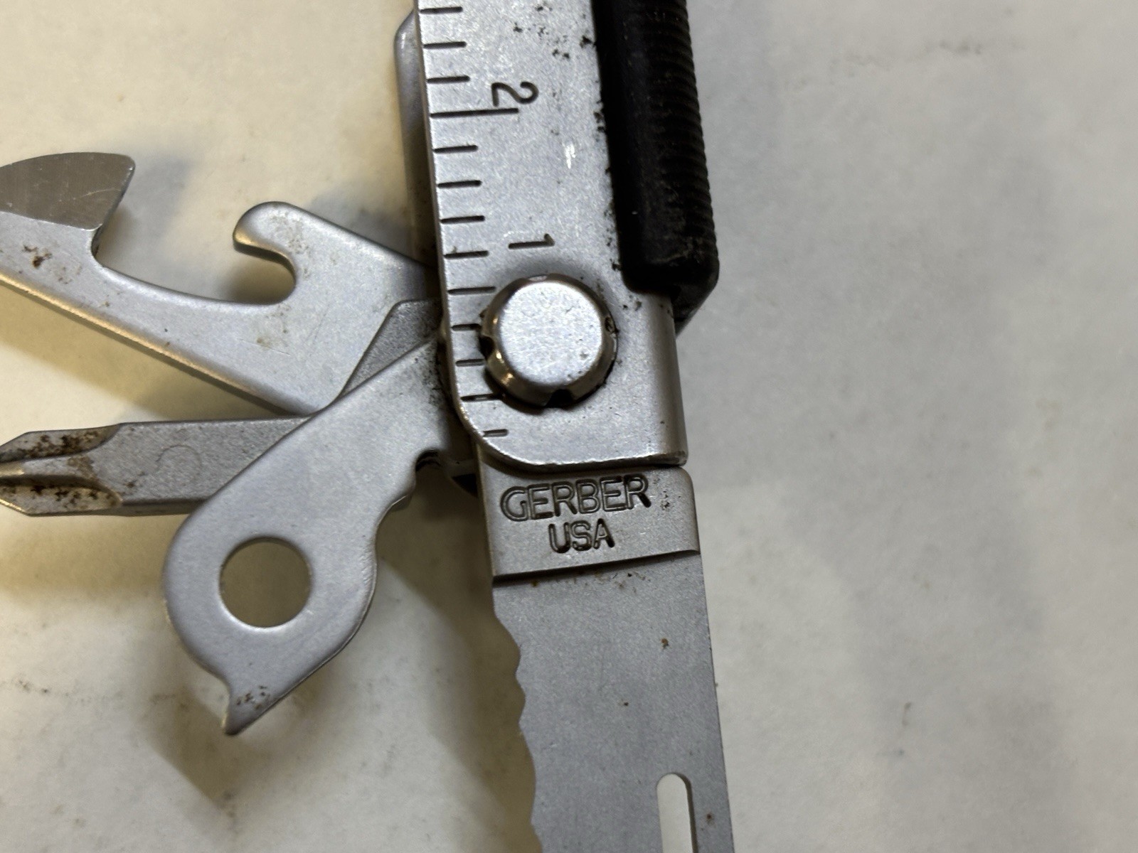 Vintage GERBER Blunt Nose Plier With LEATHER Sheath 9-way Multi-Tool USA