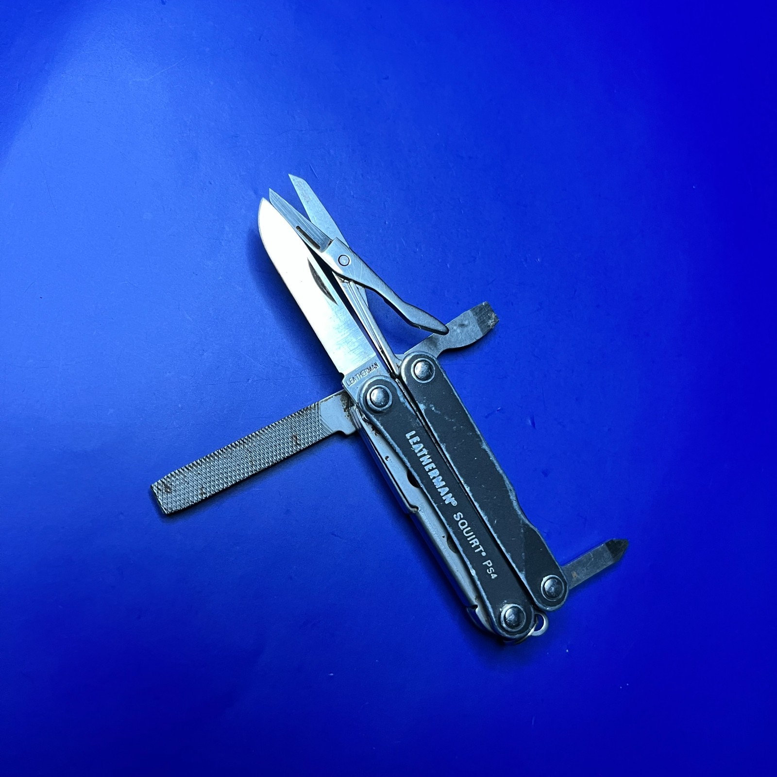 Leatherman Squirt PS4 Multi Tool, Knife, Pliers – Black