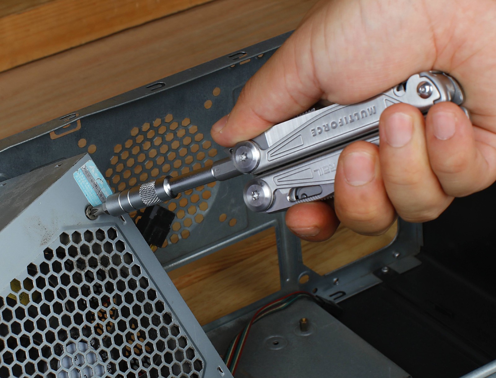Multi Tool 18-in-1 Stainless Steel Pliers Screwdrivers Knife Pouch Camping