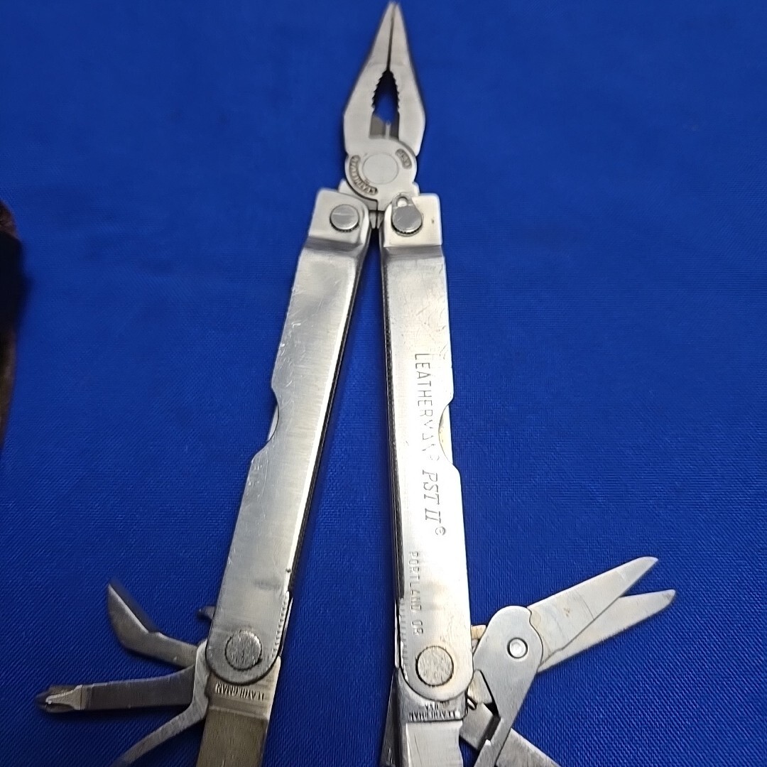 Leatherman PST II 2 Multi Tool Vintage Knife Folding Leather Case