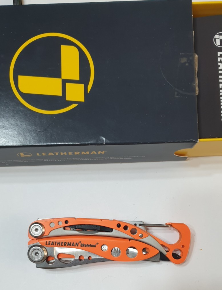 🔥🔥 Leatherman Mini Rare Retired Multi Tool Keychain Size Fold to Full Size