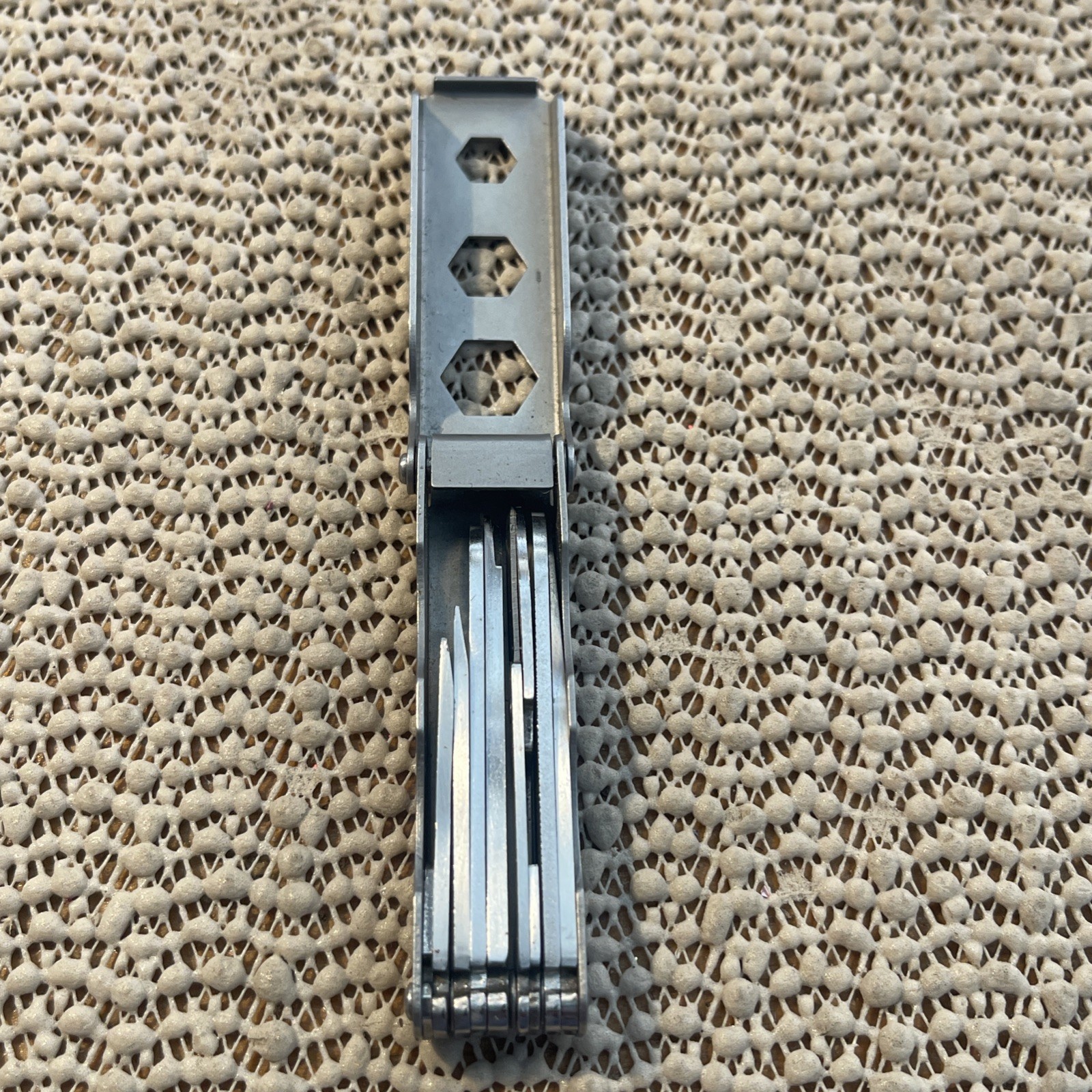 COAST MICRO TOOLBOX – Mutli Tool Knife Scissors File Bottle Opener Screwdriver