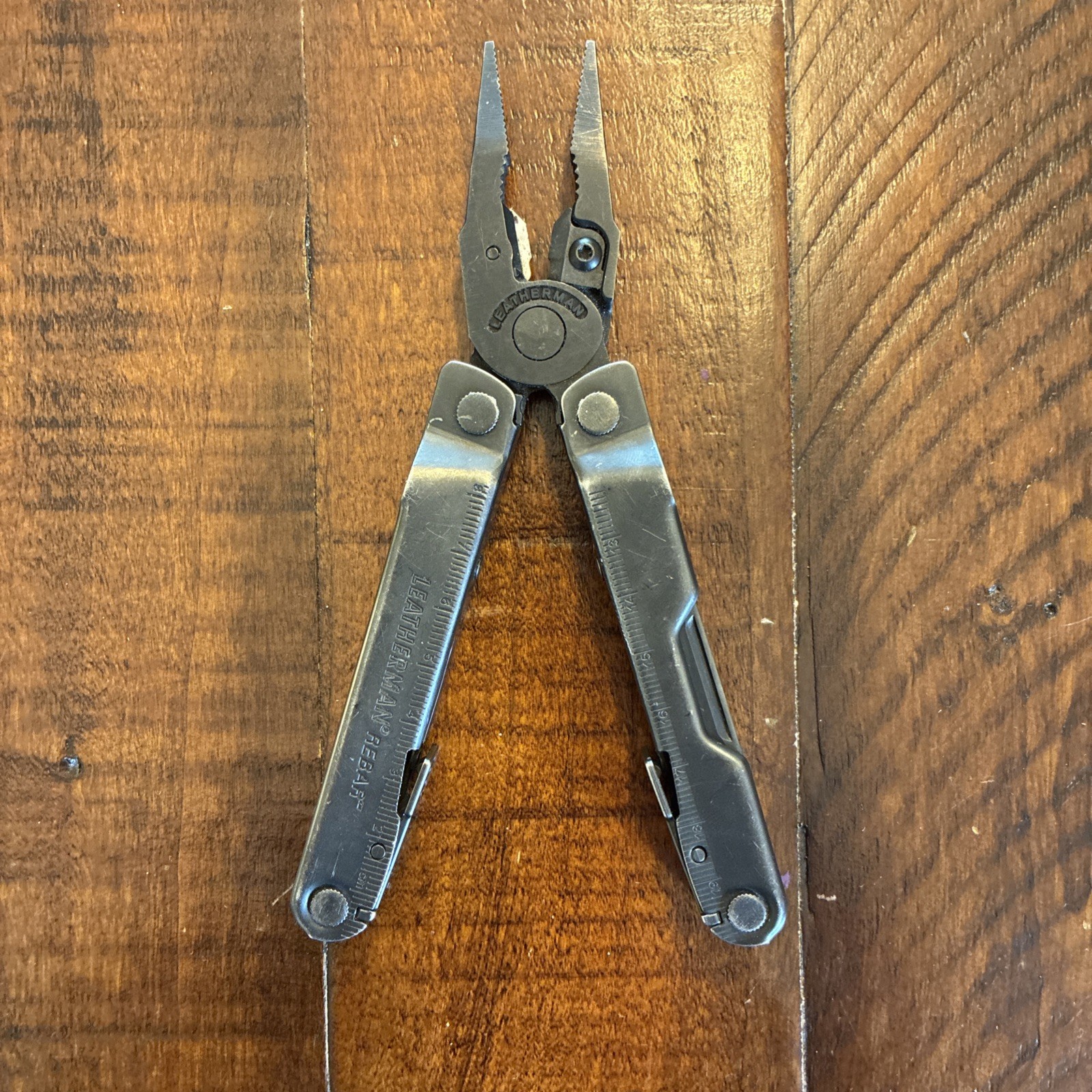 Leatherman Rebar Multi-Tool – Black Oxide – Nice!