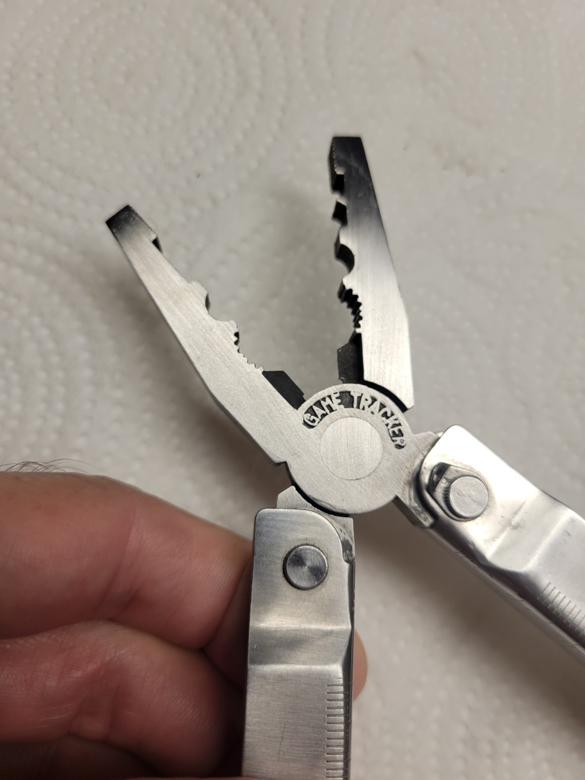 VTG 15 Function GAME TRACKER Archery Multi Tool Knife Nockset Pliers Saw EXC