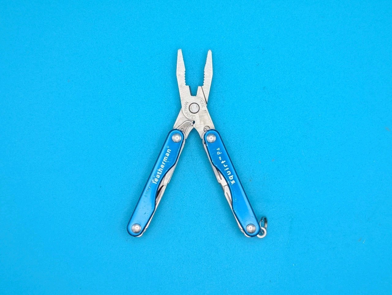 Leatherman Squirt P4 Multi-Tool, Key Ring, Retired, BLUE!