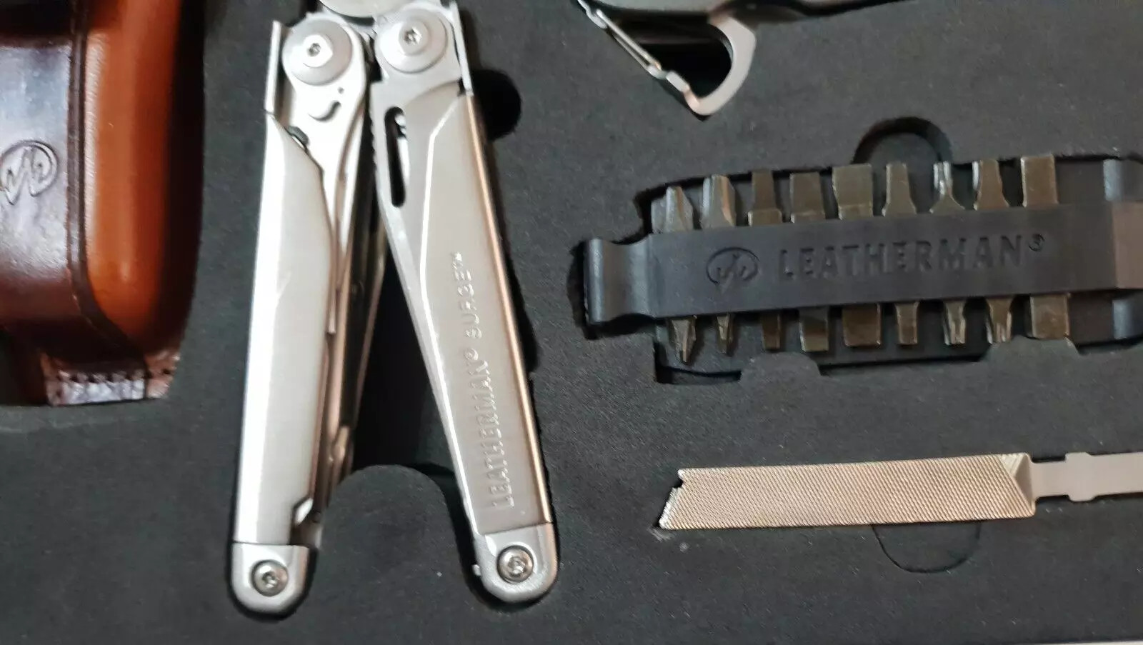 🔥 Leatherman Surge Gen 1 + C308 Knife Leather Premium Sheath New Collectors Set