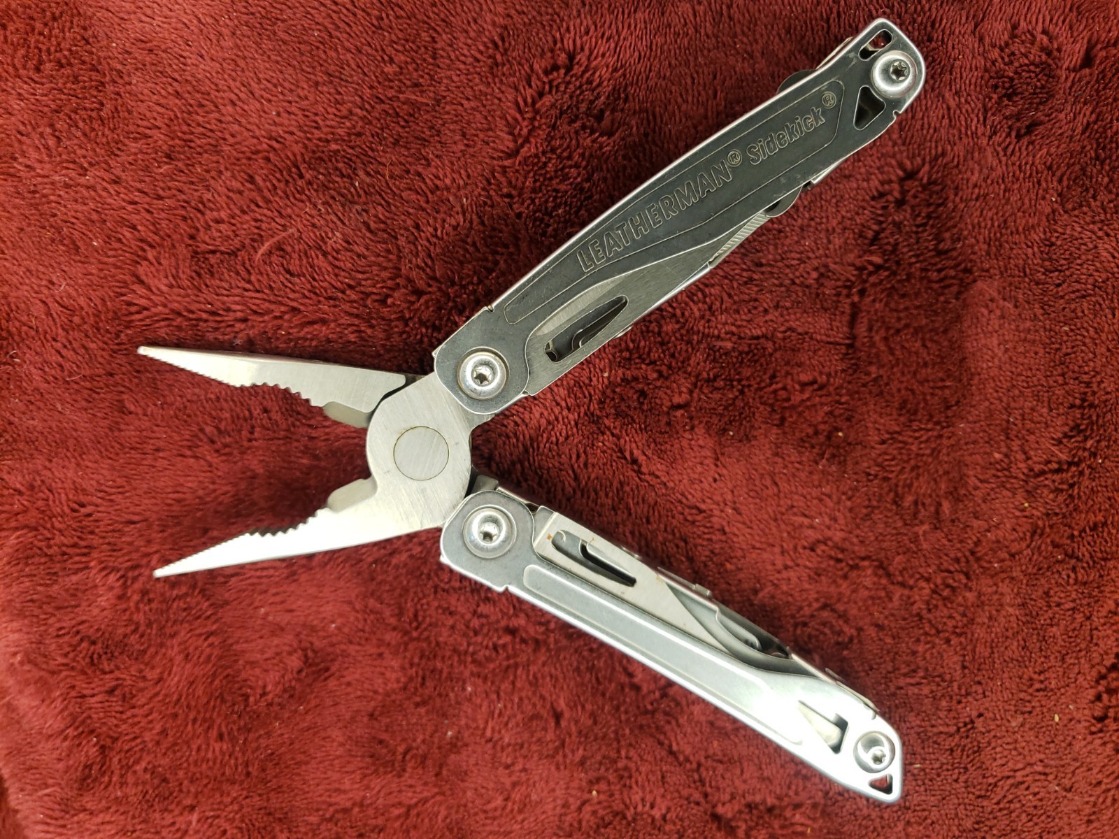 Leatherman Sidekick Multi Tool with Sheath 0516 Date code