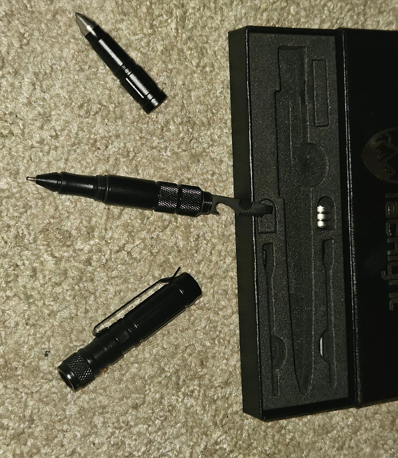tacright Black Metal Multi-Tool Pen with Flashlight, Screwdriver, Whistle