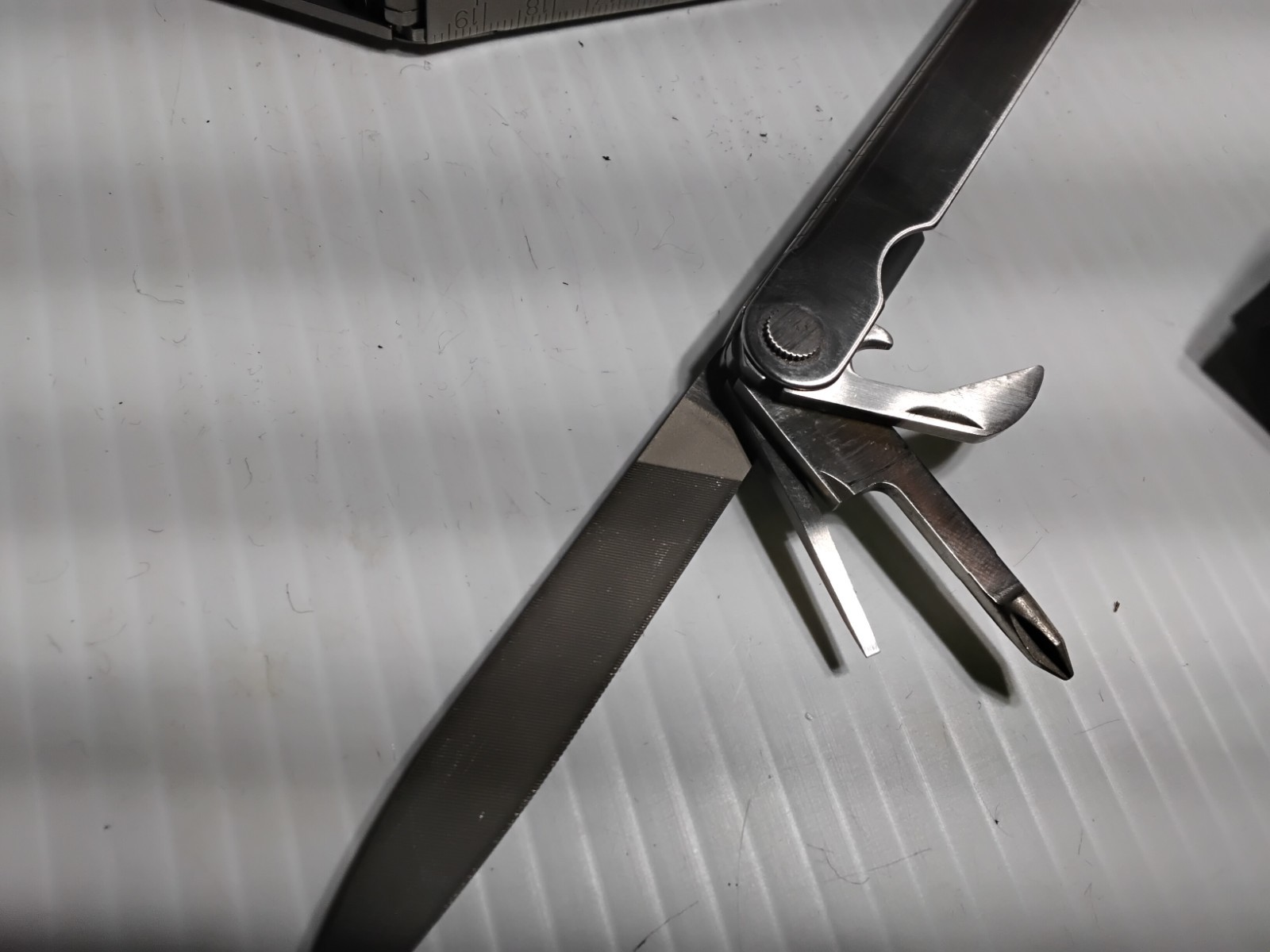 Vintage Leatherman Multi Tool w/ Original Case . Excellent condition ,LOOK.