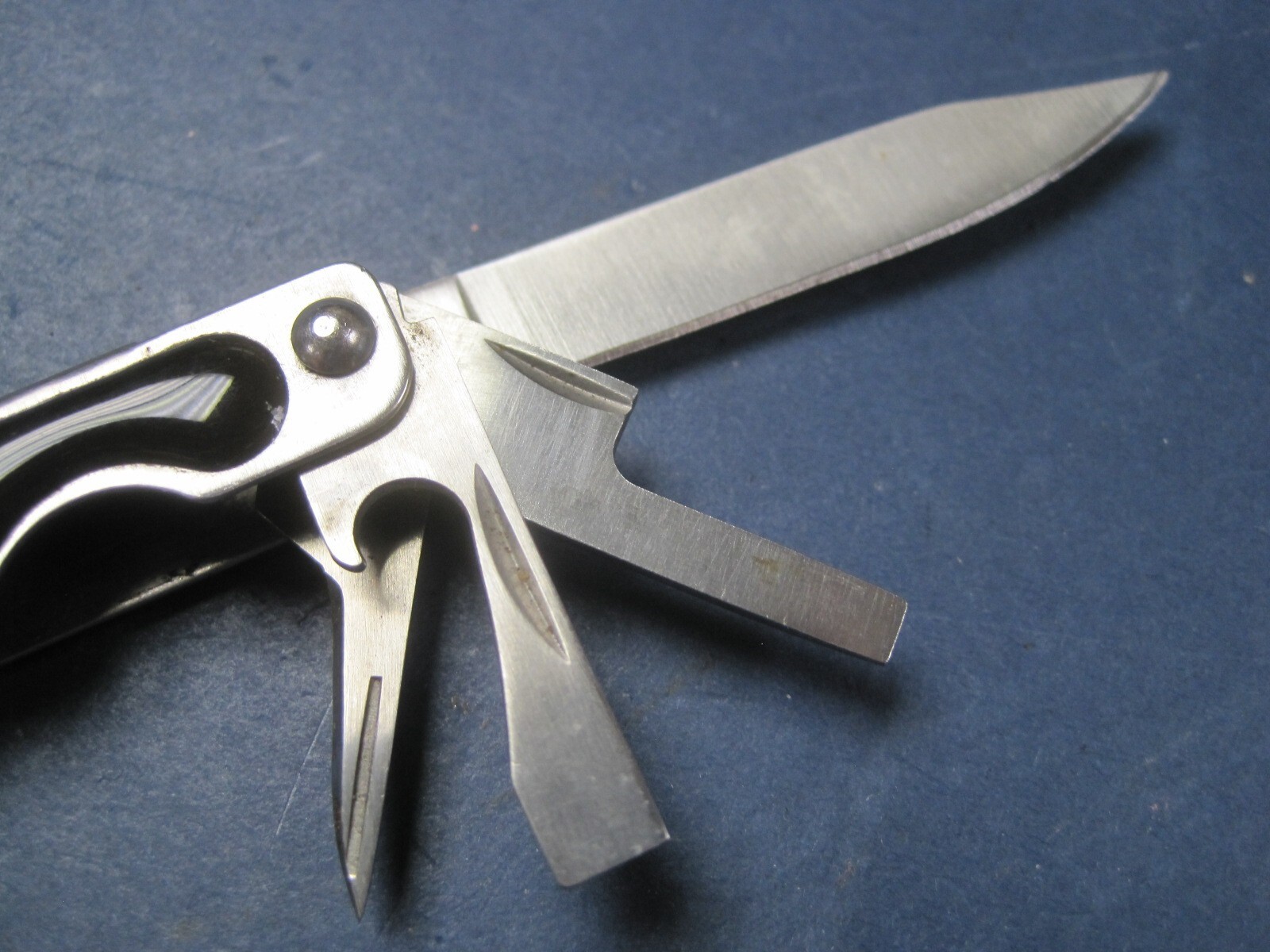 Sheffield No 1200E Stainless Folding Multi Tool 9 Tools VGC & Clean