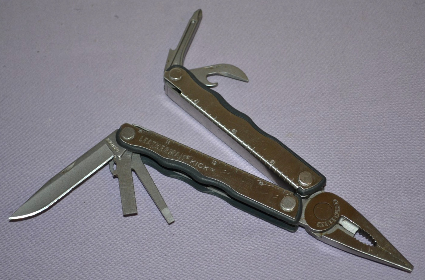 Genuine Leatherman Kick Silver Multi-Tool Knife, Pliers & Other Tools — Great