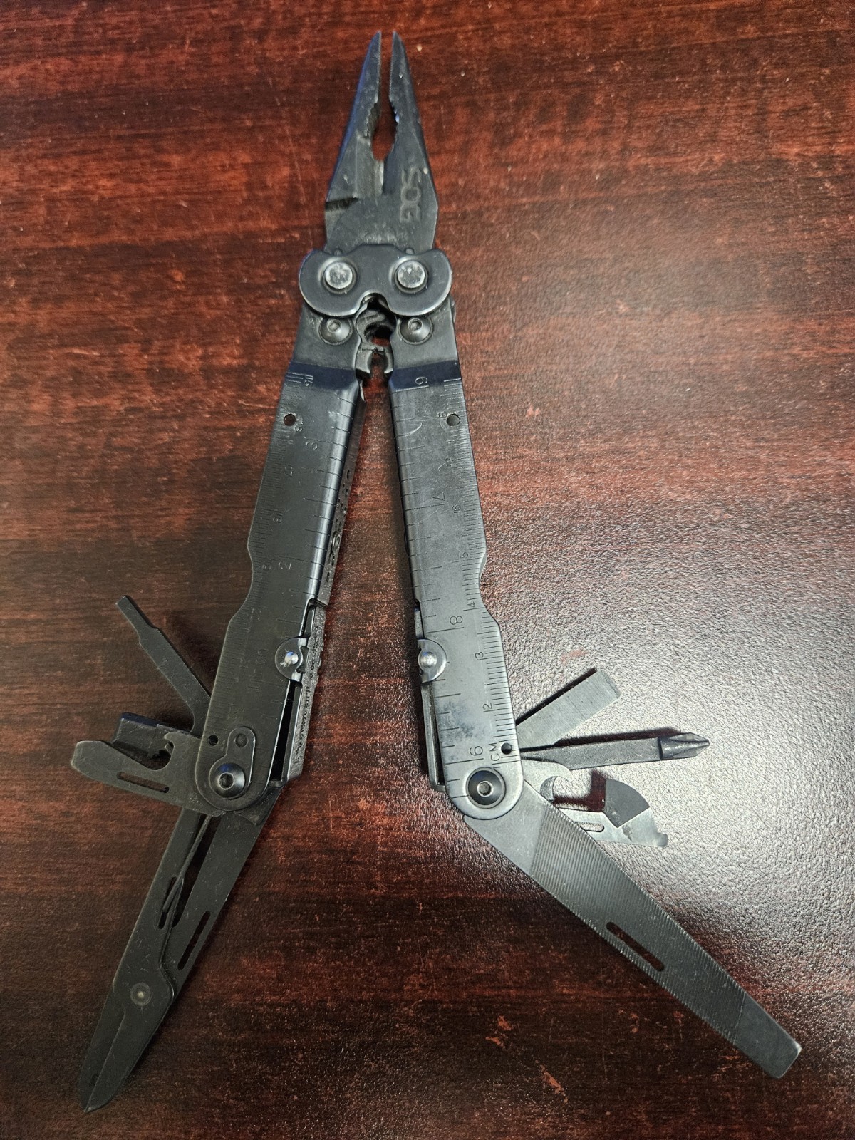 SOG Power Lock Multi-Tool