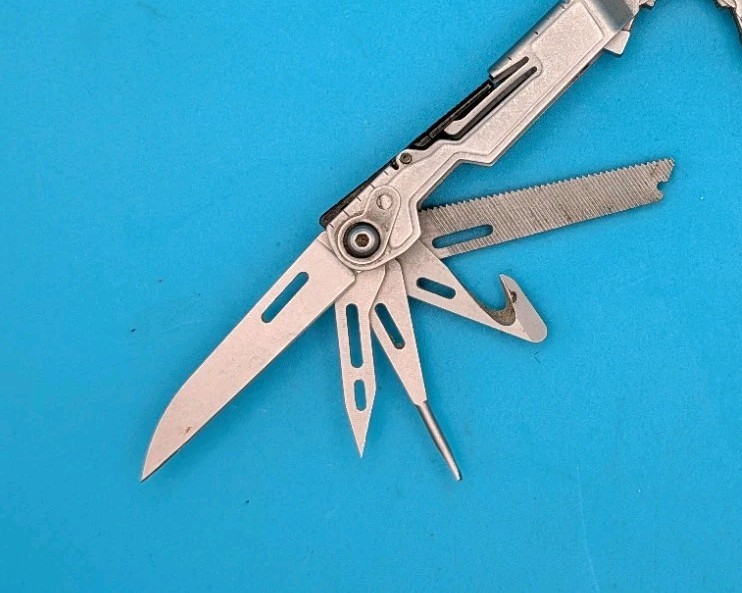 SOG PowerPint Tool Compact Lightweight Silver Multi-Tool!
