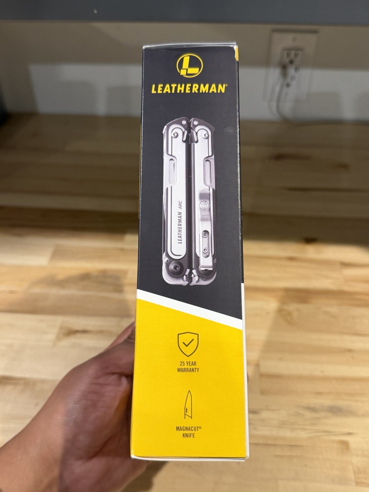 LEATHERMAN ARC TALOS MULTI-TOOL MULTIPURPOSE PLIERS & 20 TOOLS (NEW SEALED) NEW
