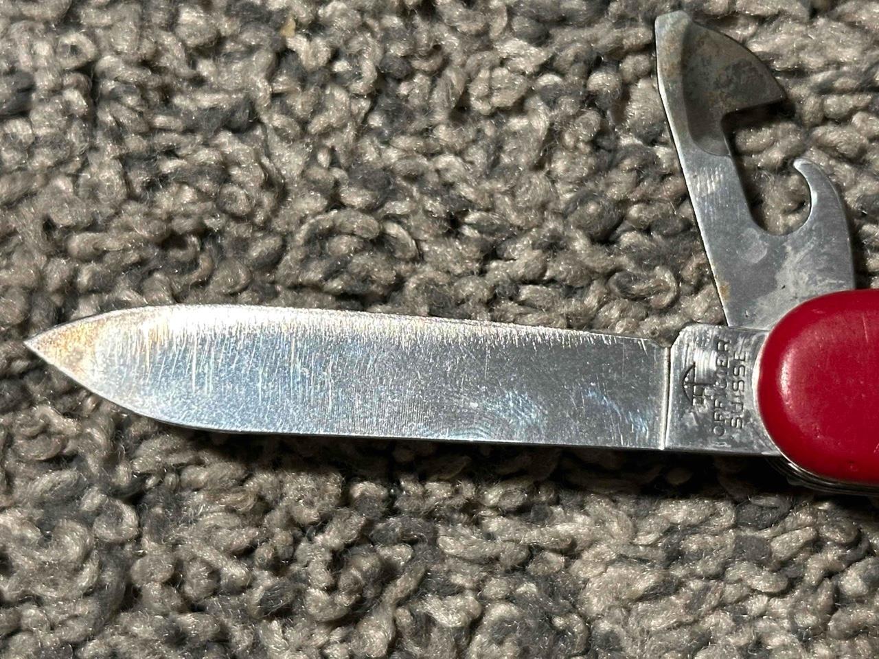 Red Victorinox Ranger Pocket Knife Swiss Army Explorer Multi-Tool Blades – FS !!