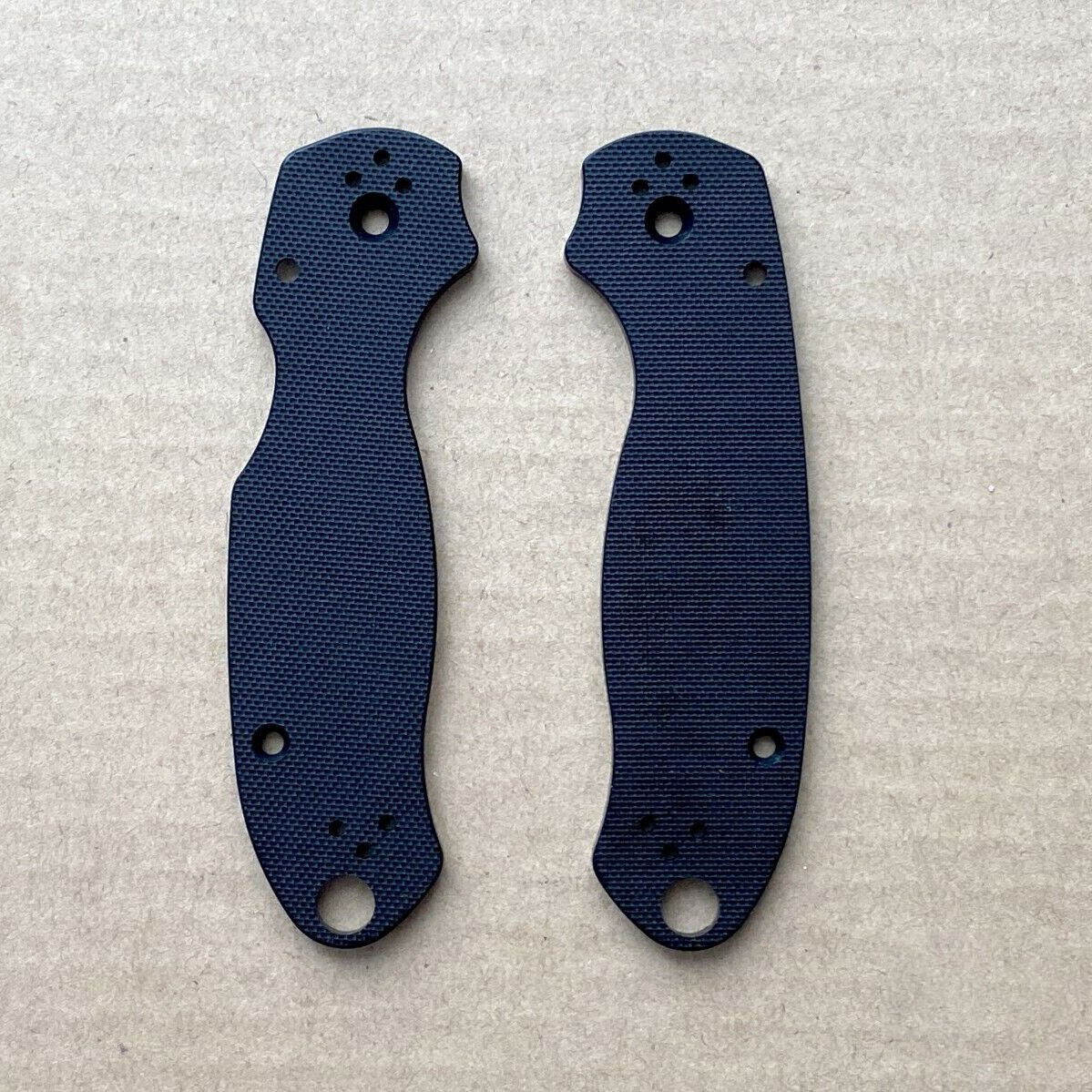 G10 Replacement Scales – Black For Spyderco Para3