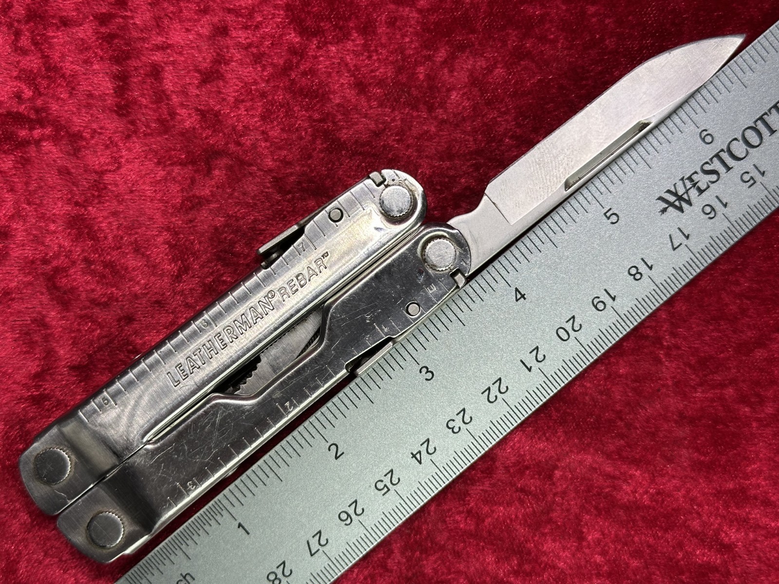 Leatherman Rebar Stainless Steel 12 Tool Multi-Tool Random Pick (366)