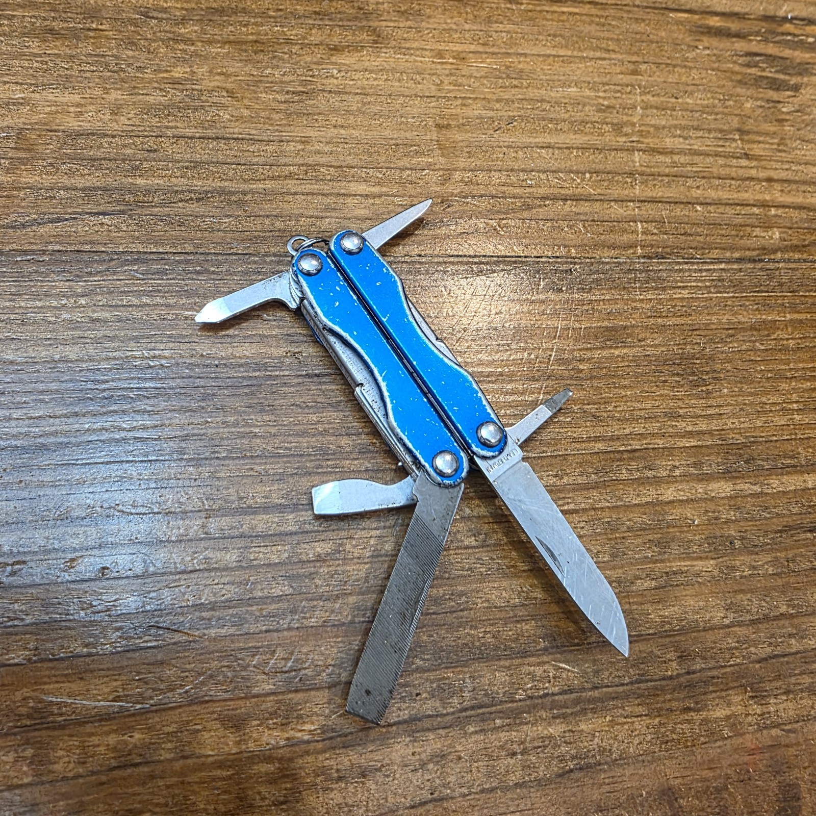 Multi Tool Leatherman Squirt P4 Blue knife Pliers Opener Keychain