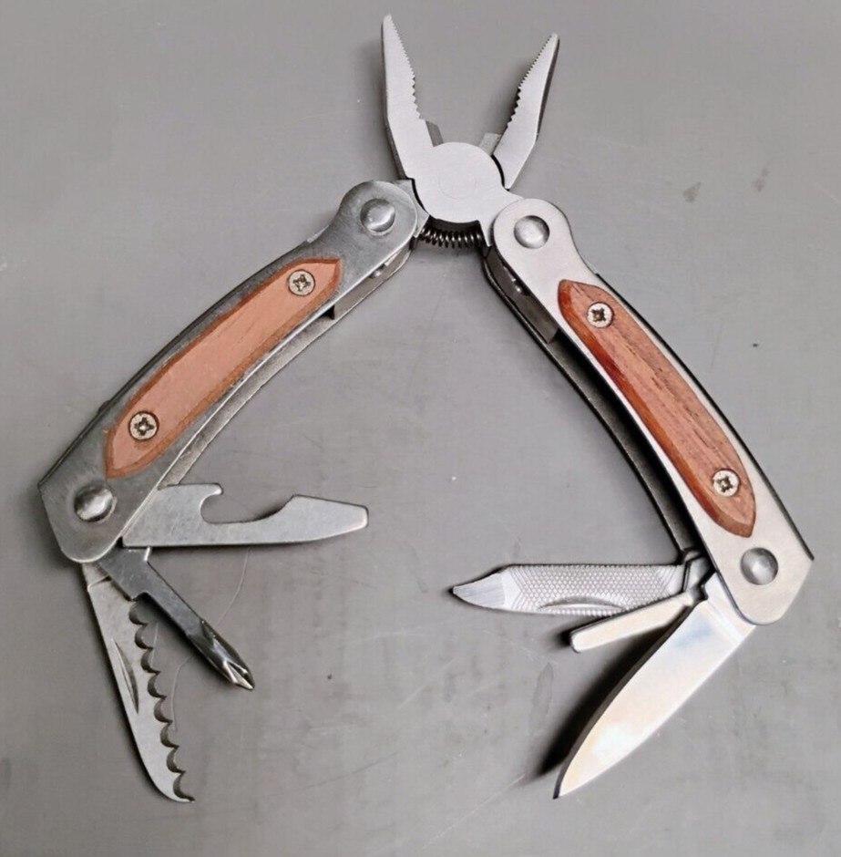 Winchester Multi Tool Keychain Pen Pocket Knife Bottle Opener Gentlemens