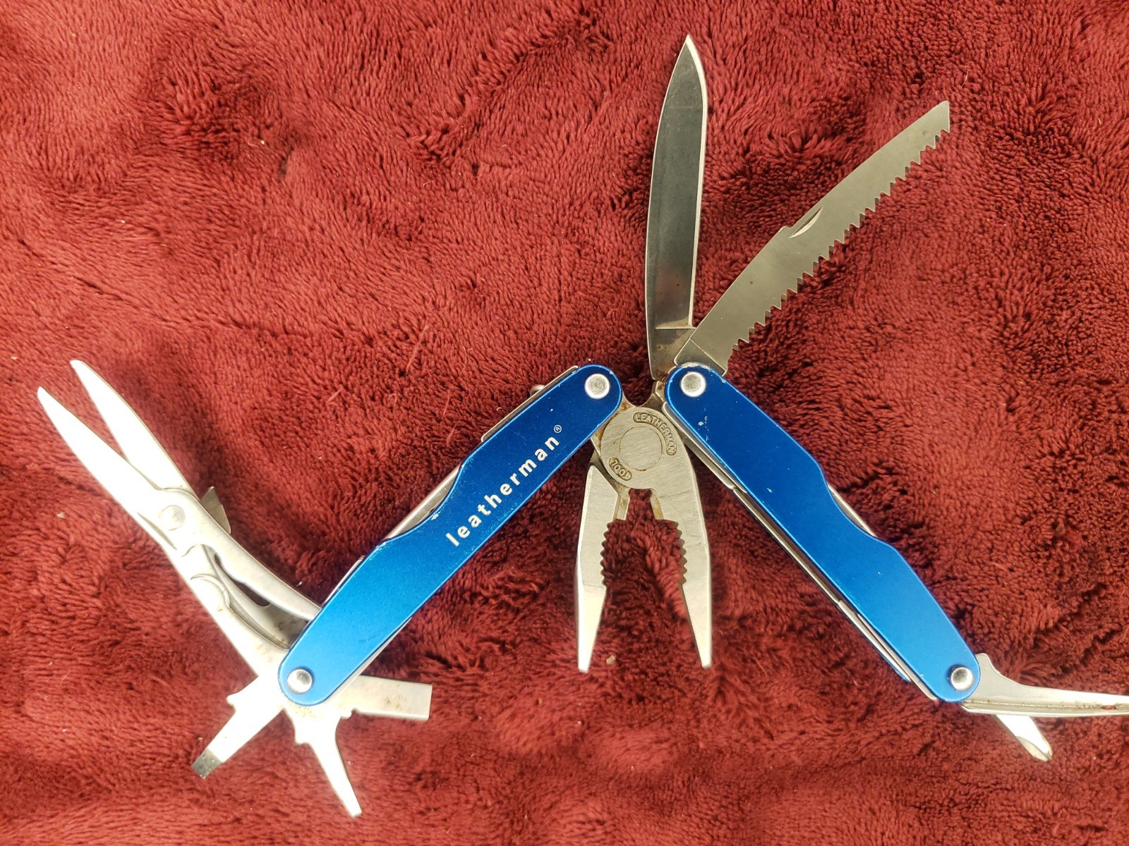 🔪🔪 Leatherman Juice CS4 Multi-Tool Stainless Pliers Multi Tool Blue Read