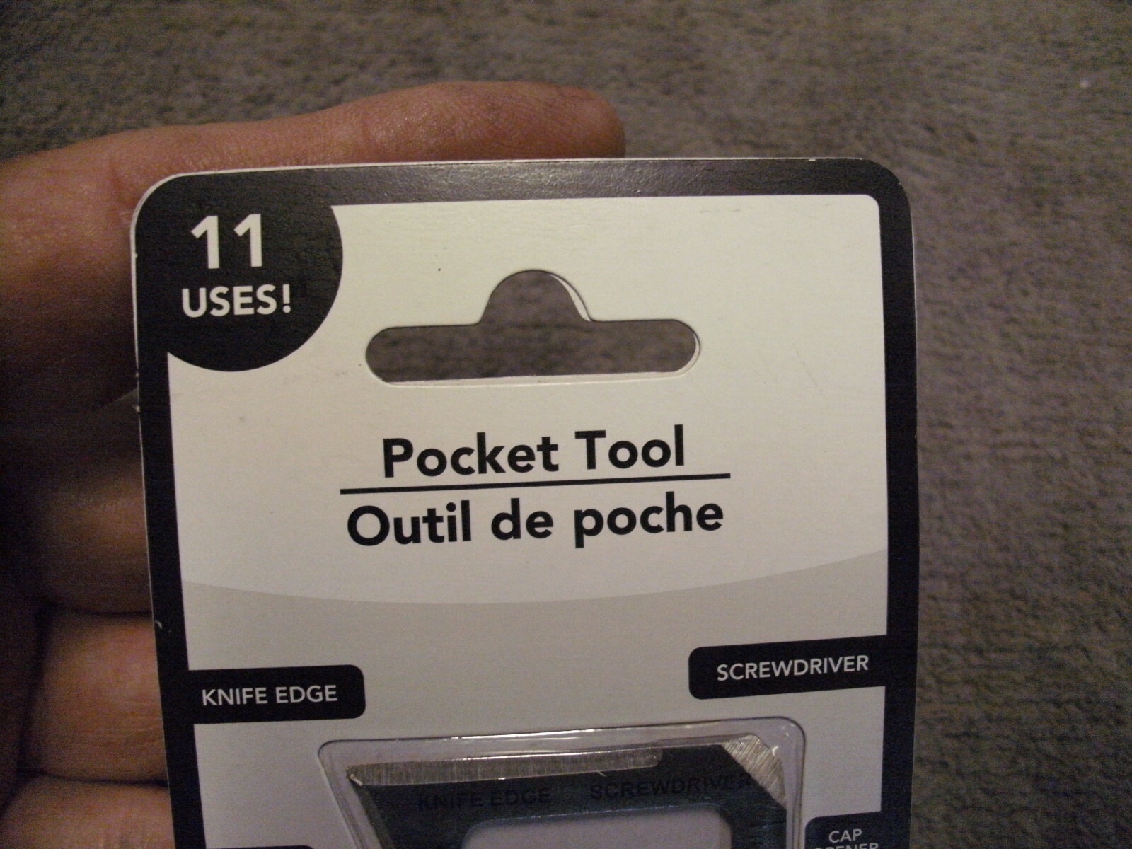 Wallet Survival Tool has 11 tools / Uses, new in package, see picture