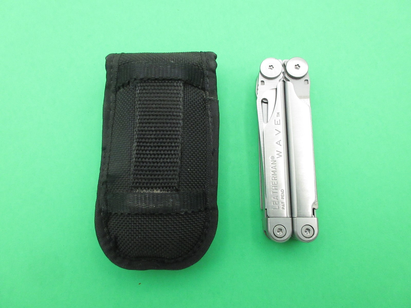 Early Leatherman Wave Multi Tool Folding Knife w/ Sheath Date Code 0702A