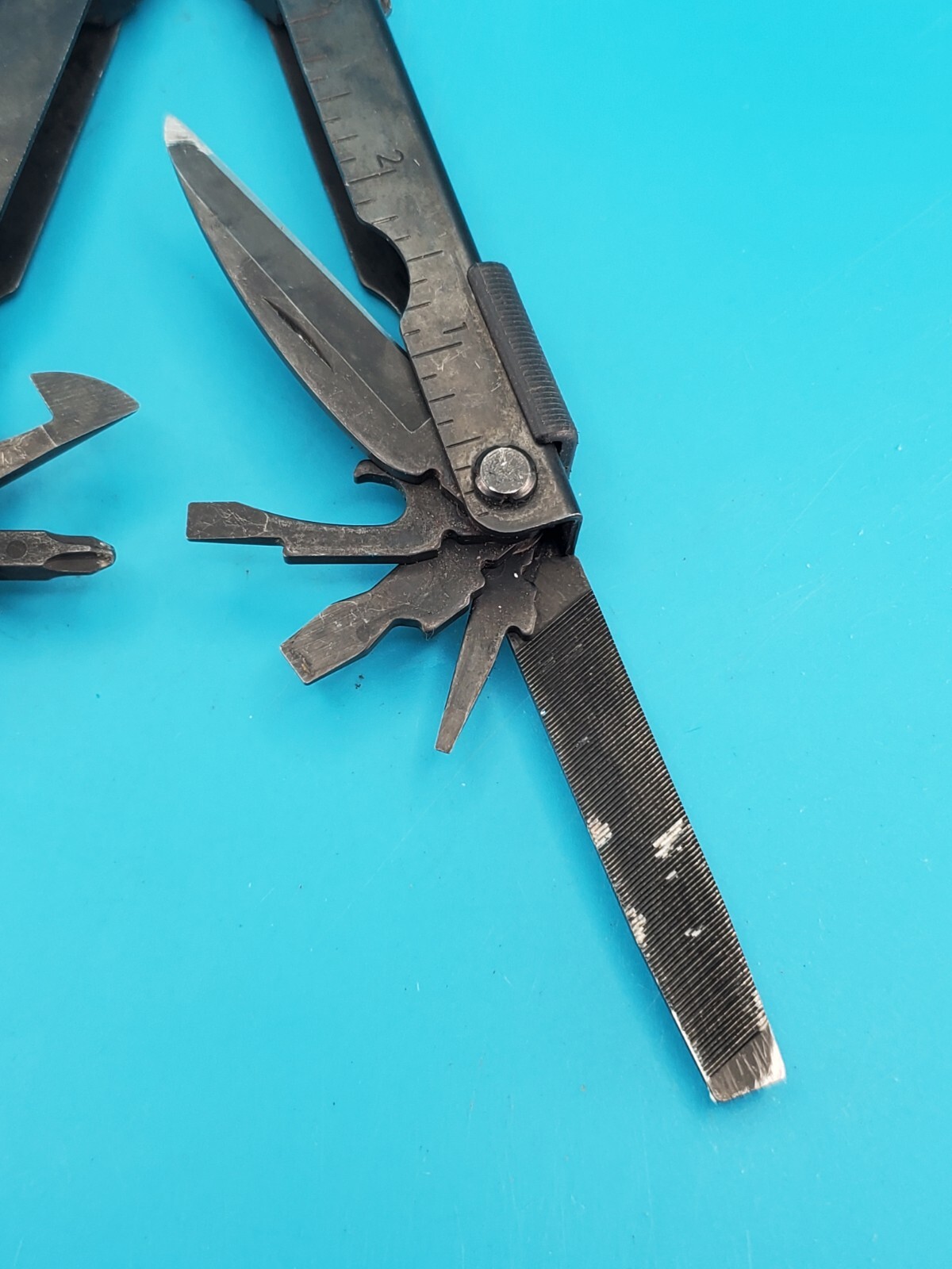 Gerber MP600 Black Oxide Multi-Tool Needle Nose Pliers!