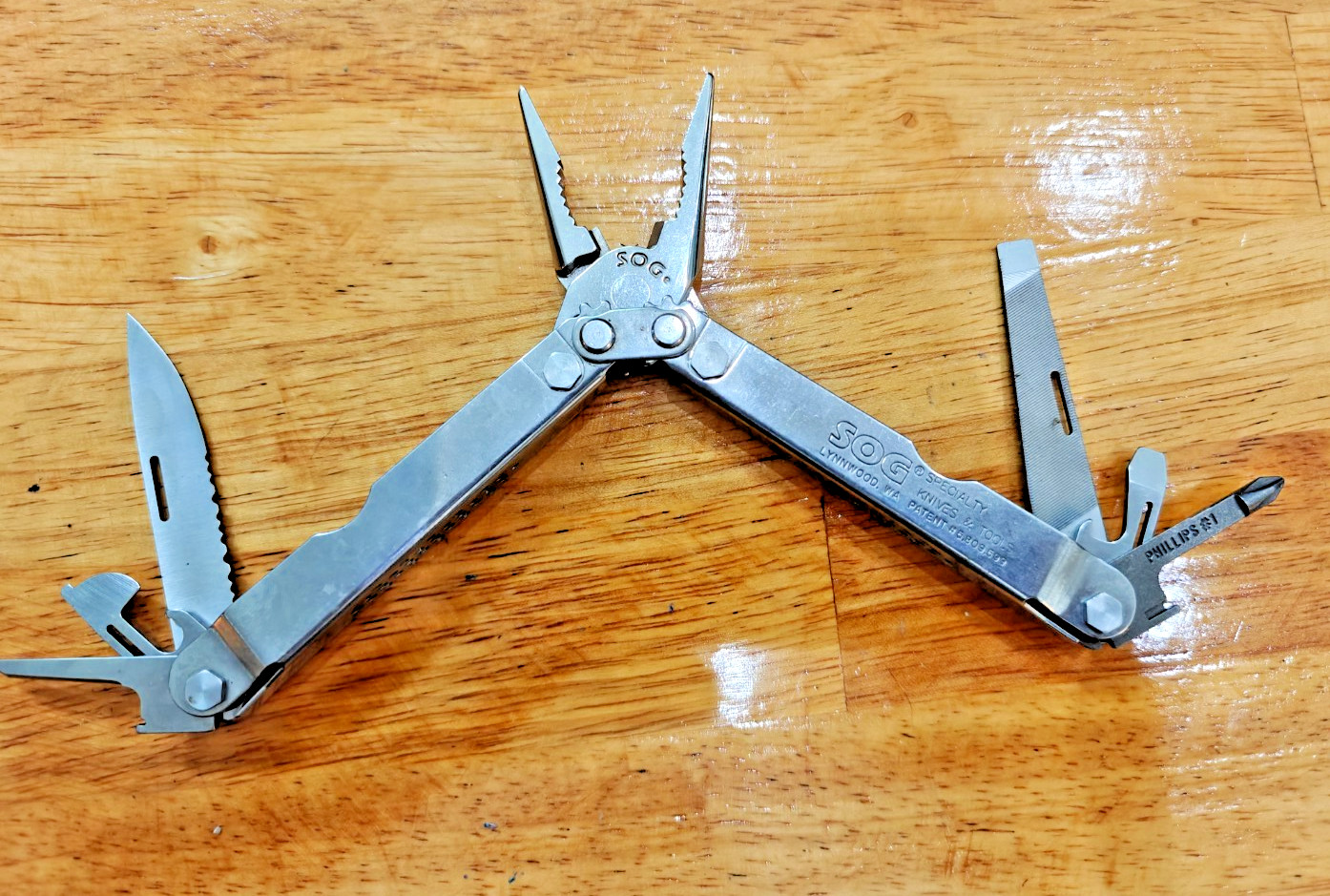 SOG Pocket Power Plier S44 multi-tool USA Discontinued NOS
