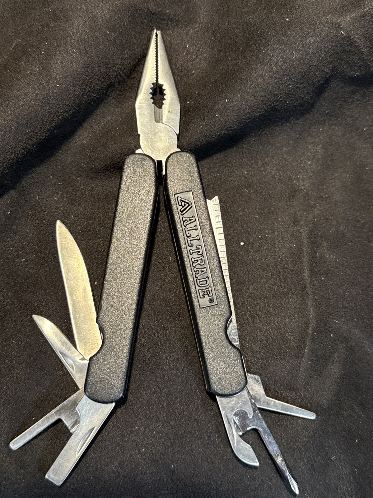Alltrade Stainless Steel Multi-Tool 9 Tools With Belt Slide Case Black 4 1/2″