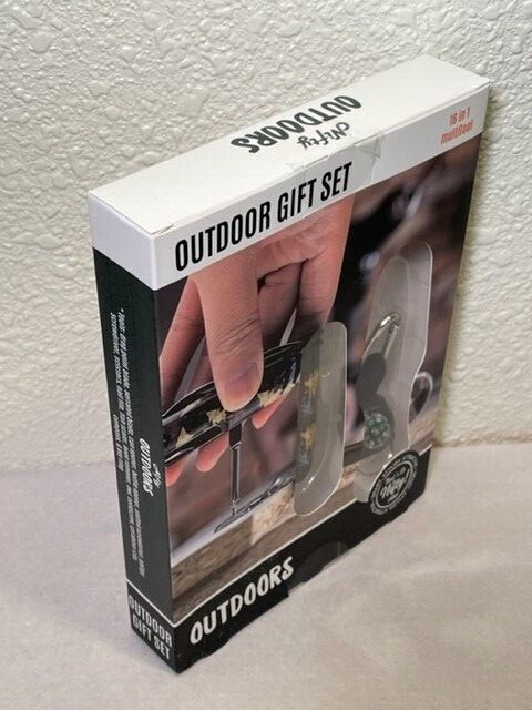 Camouflage Outdoor Gift Set, NOS, 16 in 1 Multitool, Compass & Key Ring
