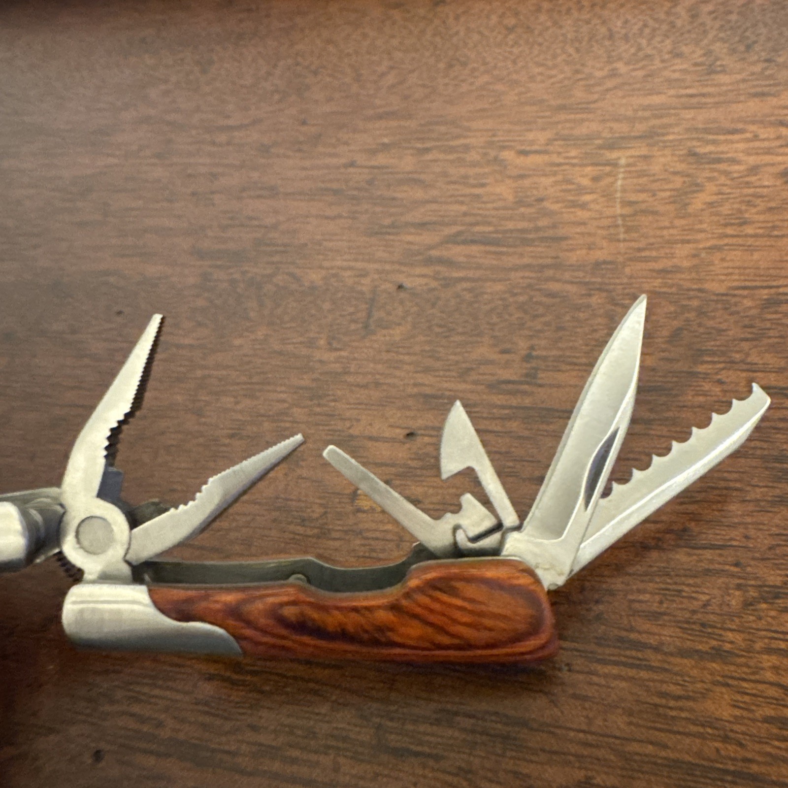 VINTAGE Guidesman 9 Multi-Tool, Pliers, File, Screwdriver & More, W/ Nylon Case