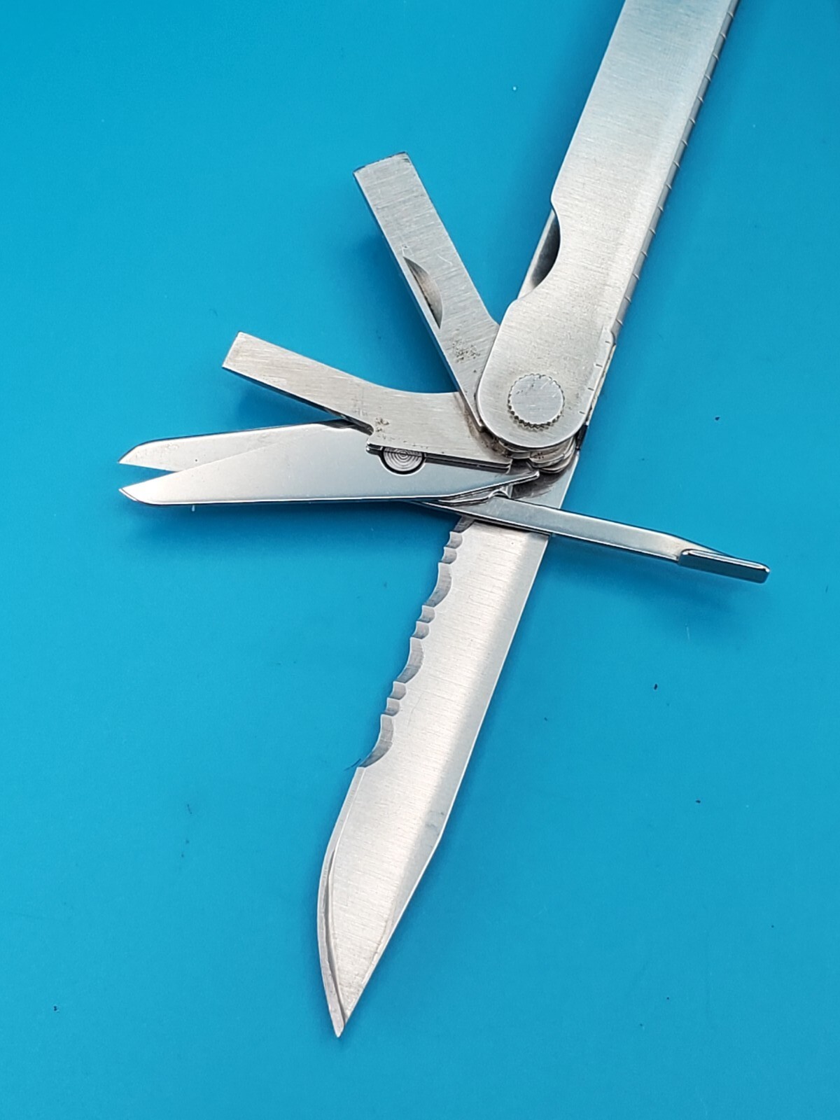Leatherman PST 2 Multi Tool! 05/01 date stamp! Fast Shipping!