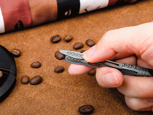 Outdoor Mini Titanium Alloy Keychain Tweezers Pry Bar EDC Portable Clamping Tool