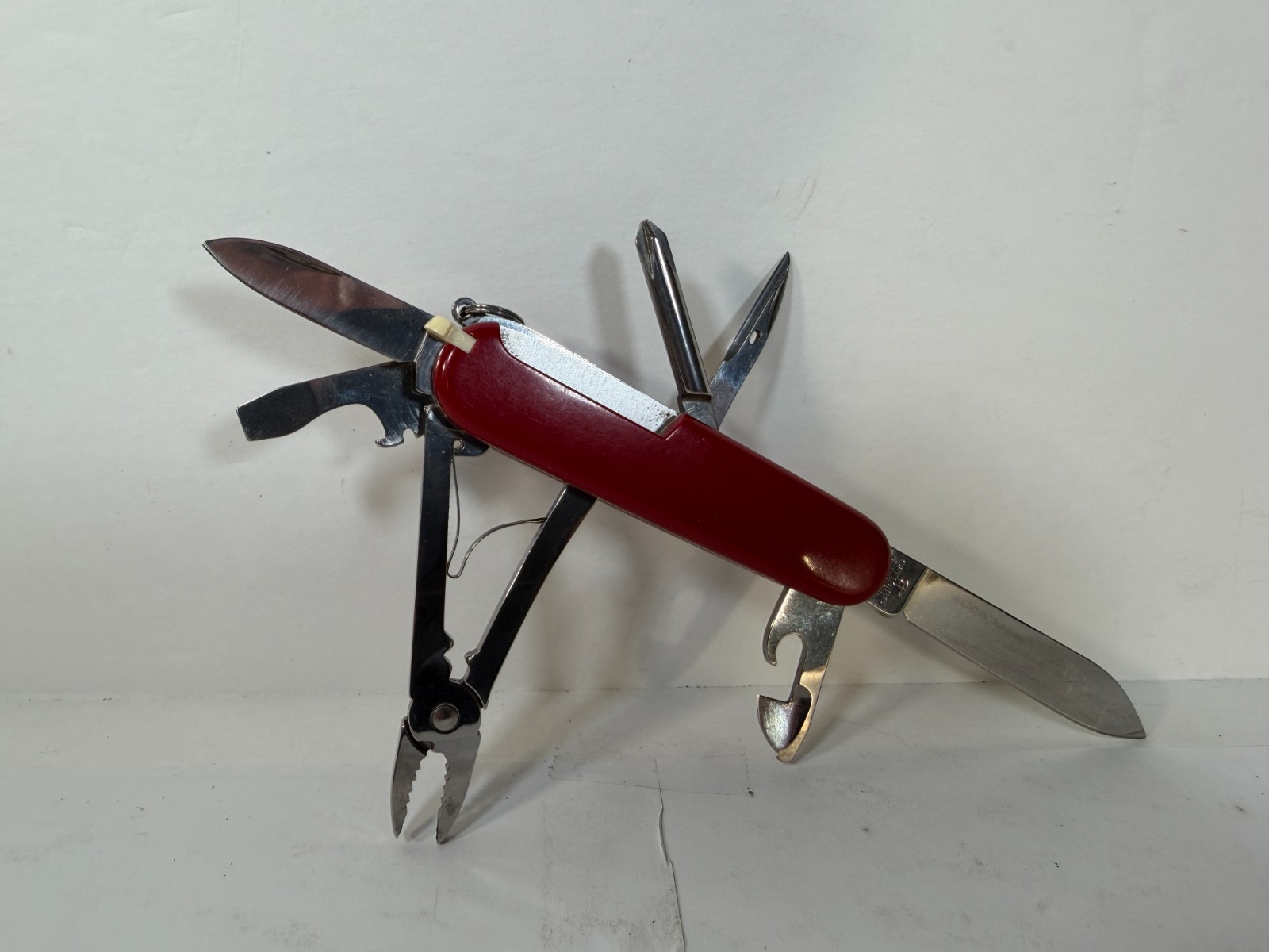 Officer Suisse Swiss Army Style Multi Tool Pocket Knife Red Folding Knife
