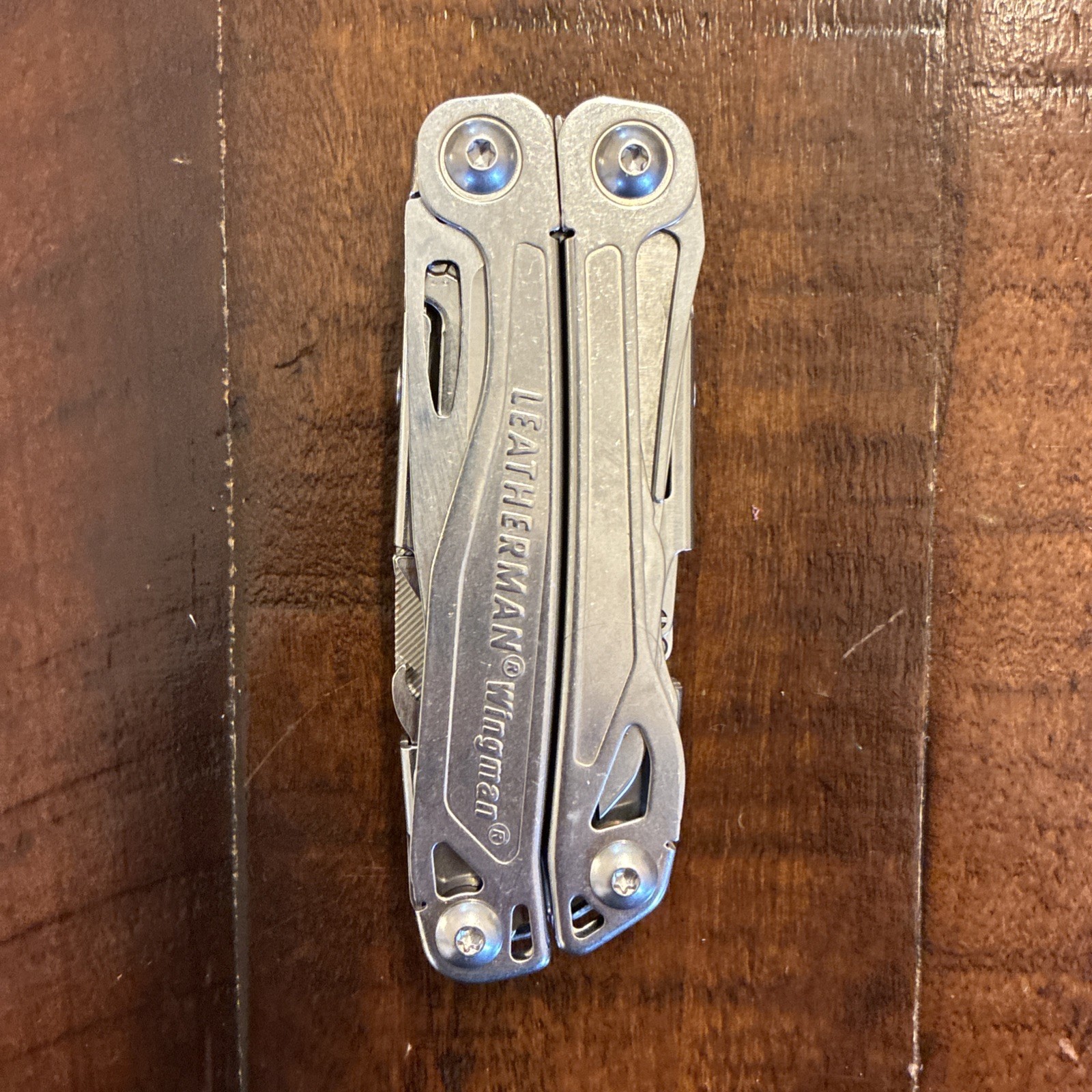 Leatherman Wingman 14 Tools Multi-Tool – Stainless Steel – Excellent