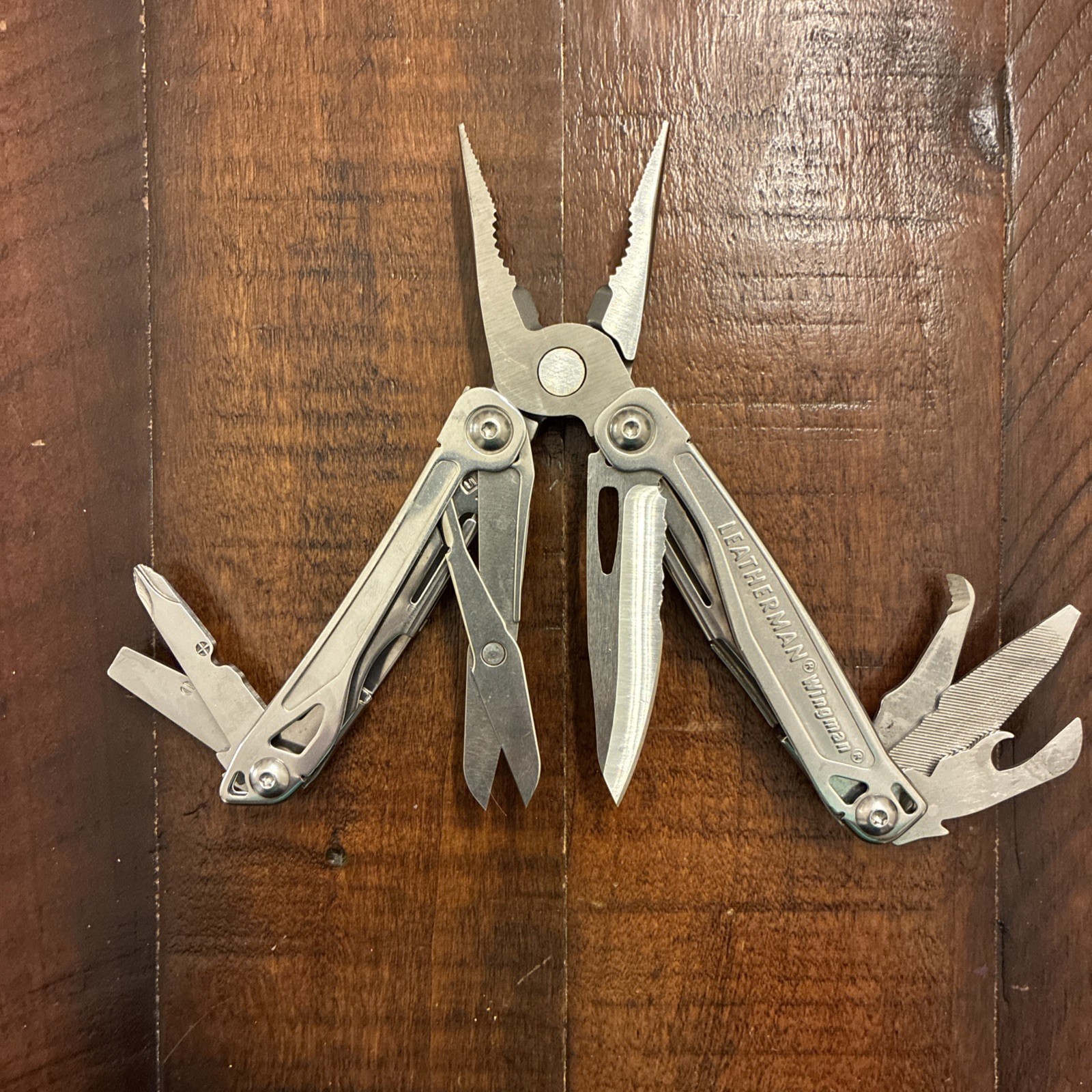 Leatherman Wingman 14 Tools Multi-Tool – Stainless Steel – Excellent