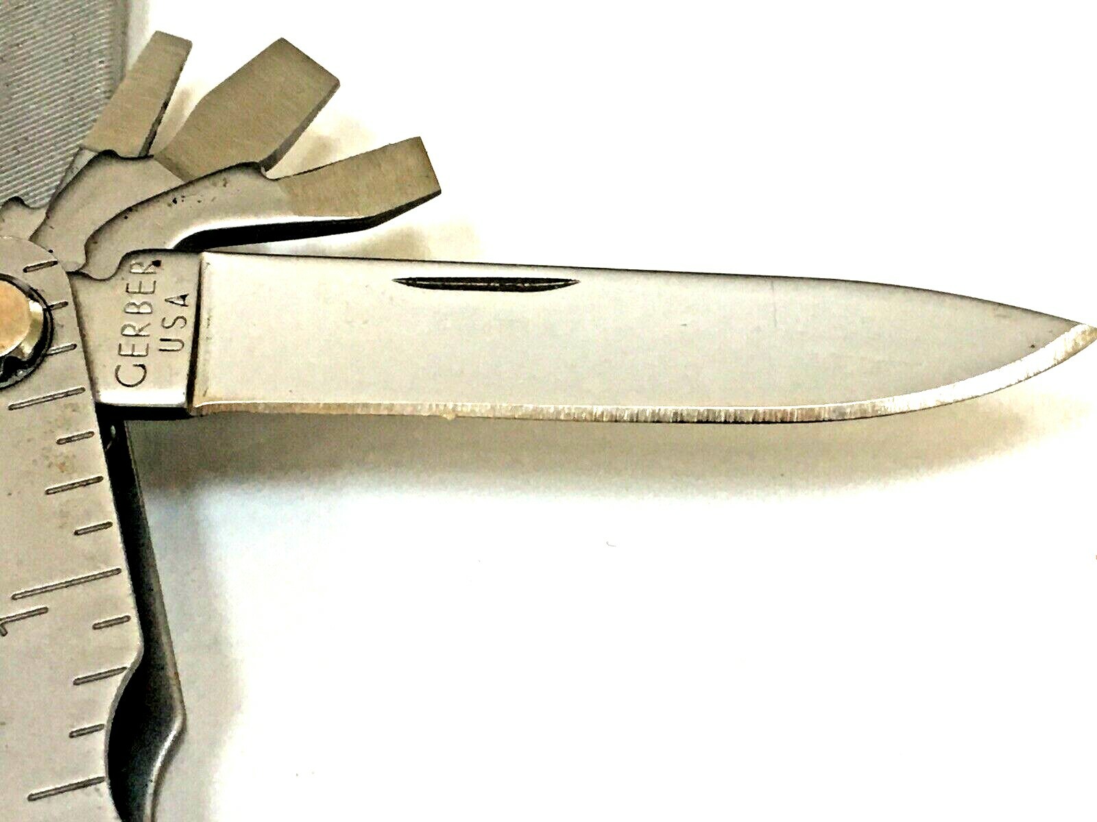 Gerber Stainless Steel Multitool Plier 12 tools w/6 bit in Ballistic Nylon Case