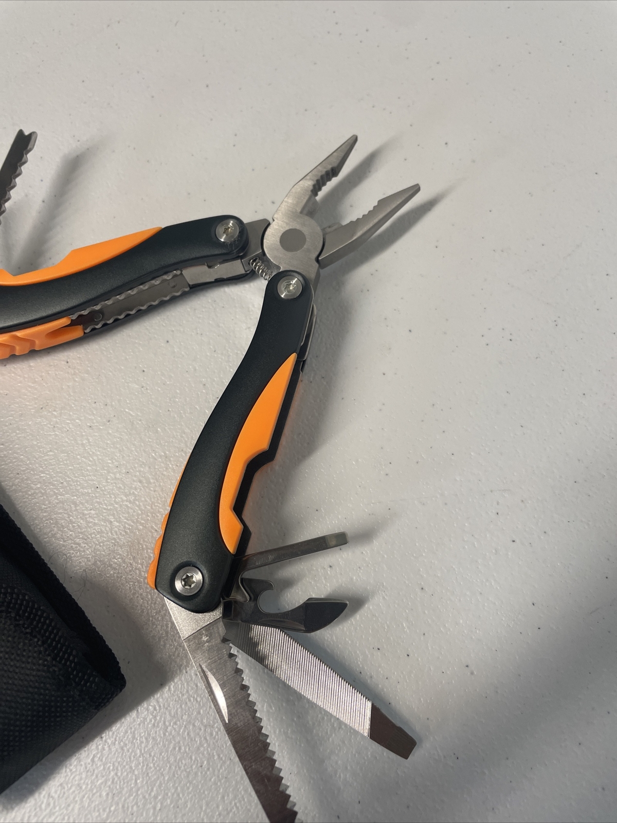 Wuliffs Multitool Pliers Pocket 9 Tool Fishing Camping Hike Outdoor Multi Knife