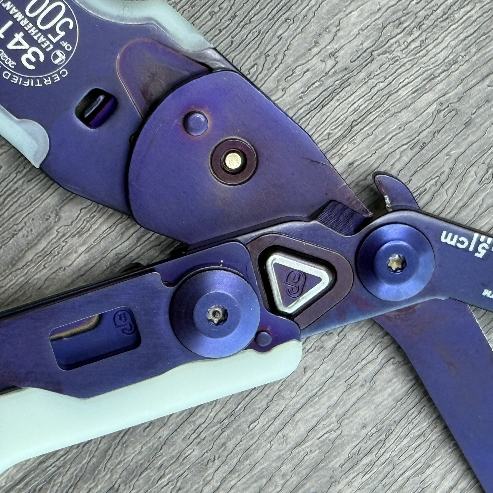 Leatherman Raptor Glow Limited Edition Raptor Purple Raptor Purple Glow 341/500
