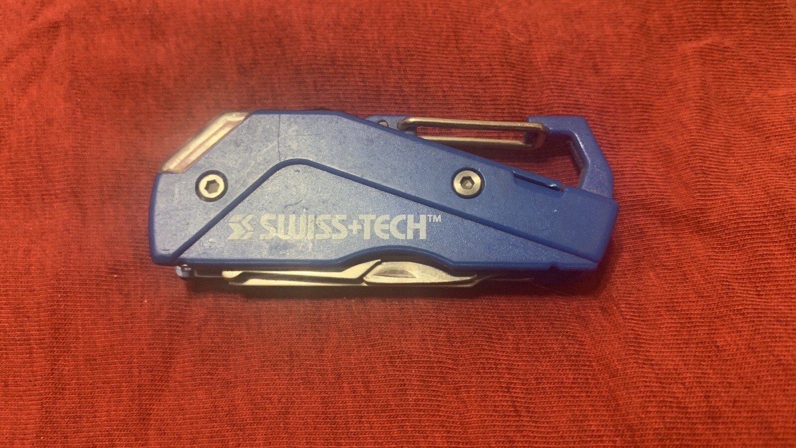 Swiss Tech multi tool Flashlight EDC carabiner Scissors File Screwdriver Tweezer