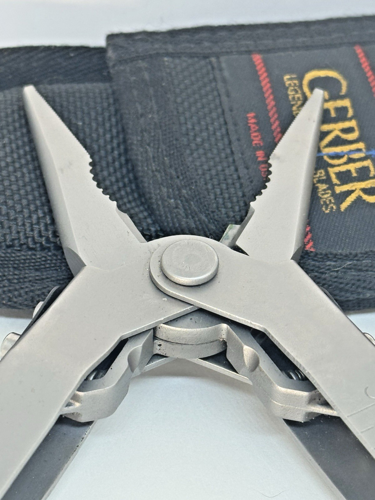 Excellent Gerber Legendary Blades Multi Tool In Nylon Belt Pouch Simonds USA