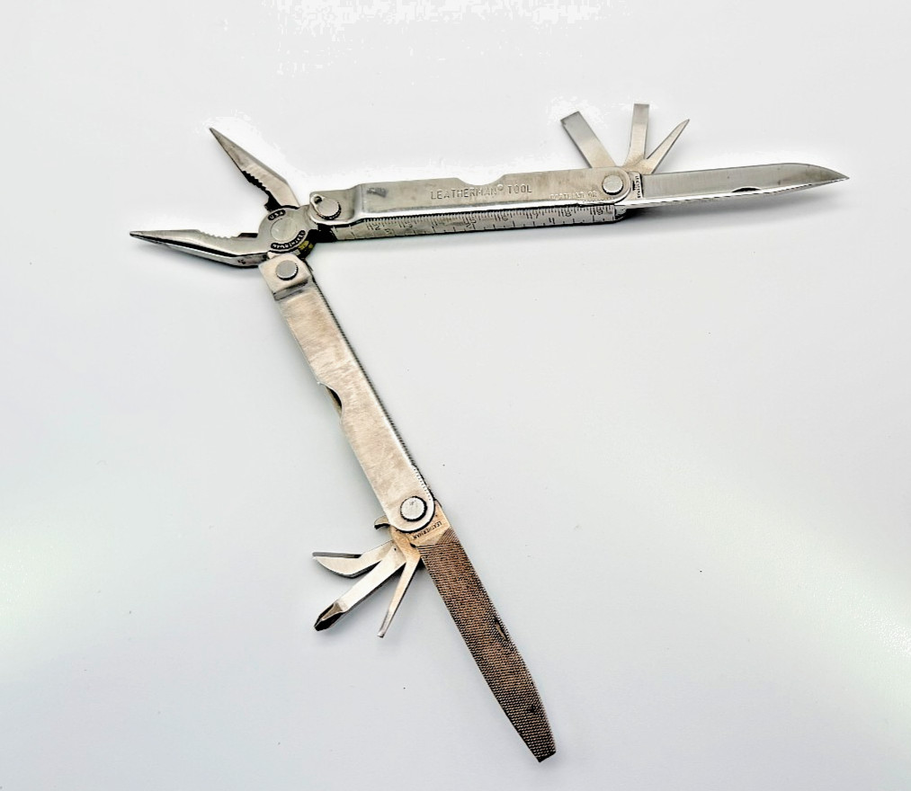VINTAGE LEATHERMAN MULTI TOOL. USA Portland OR Used
