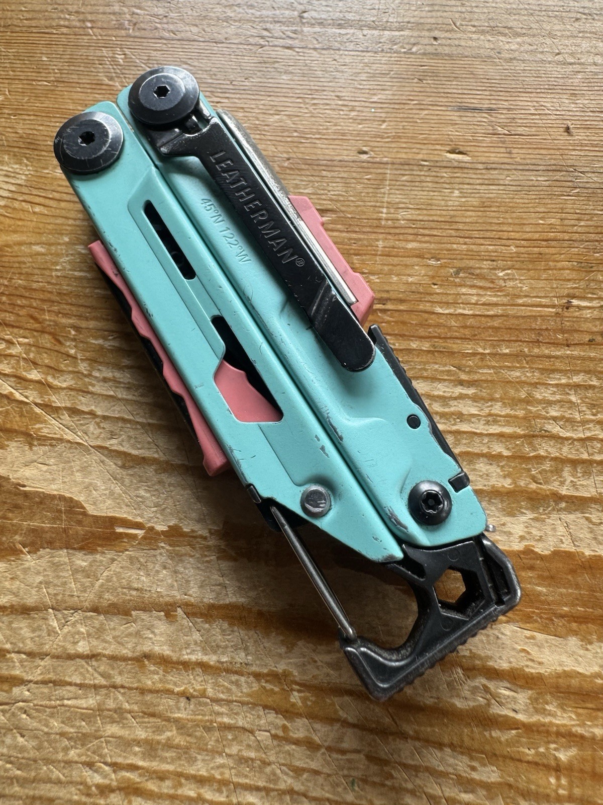 LEATHERMAN SIGNAL Coyote Aqua/Black USA Combo Blade 19 Tools – Used Ferro Rod