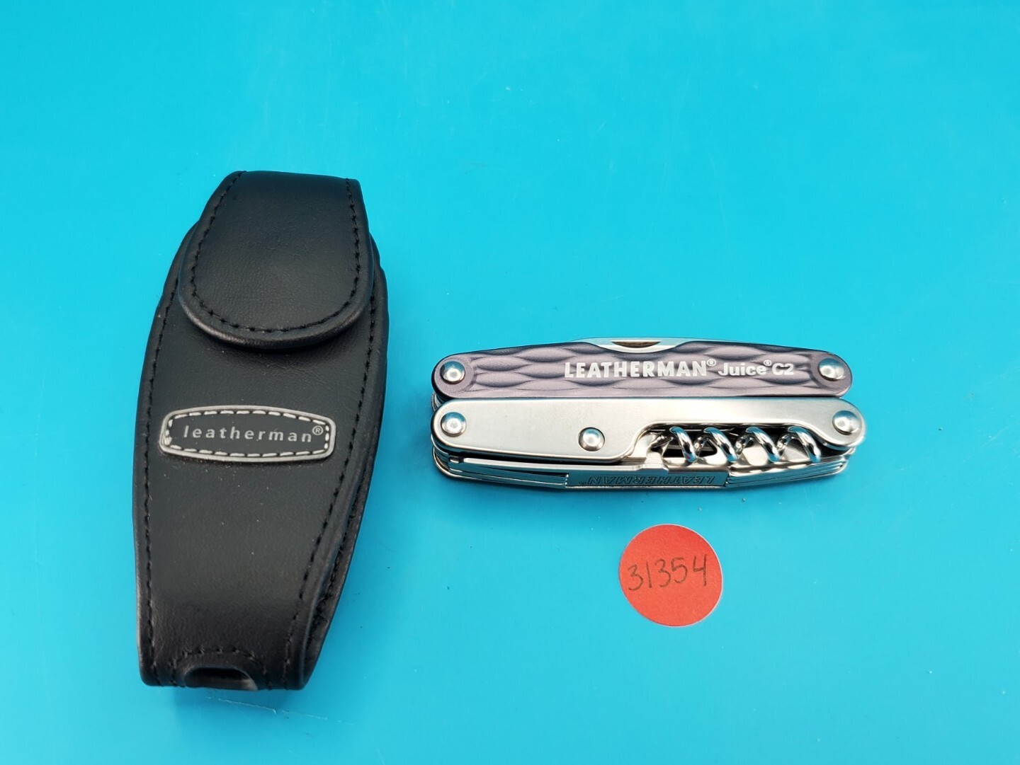 Leatherman Juice C2 Granite Gray Multi Tool! RETIRED! With Leather Sheath! MINT!