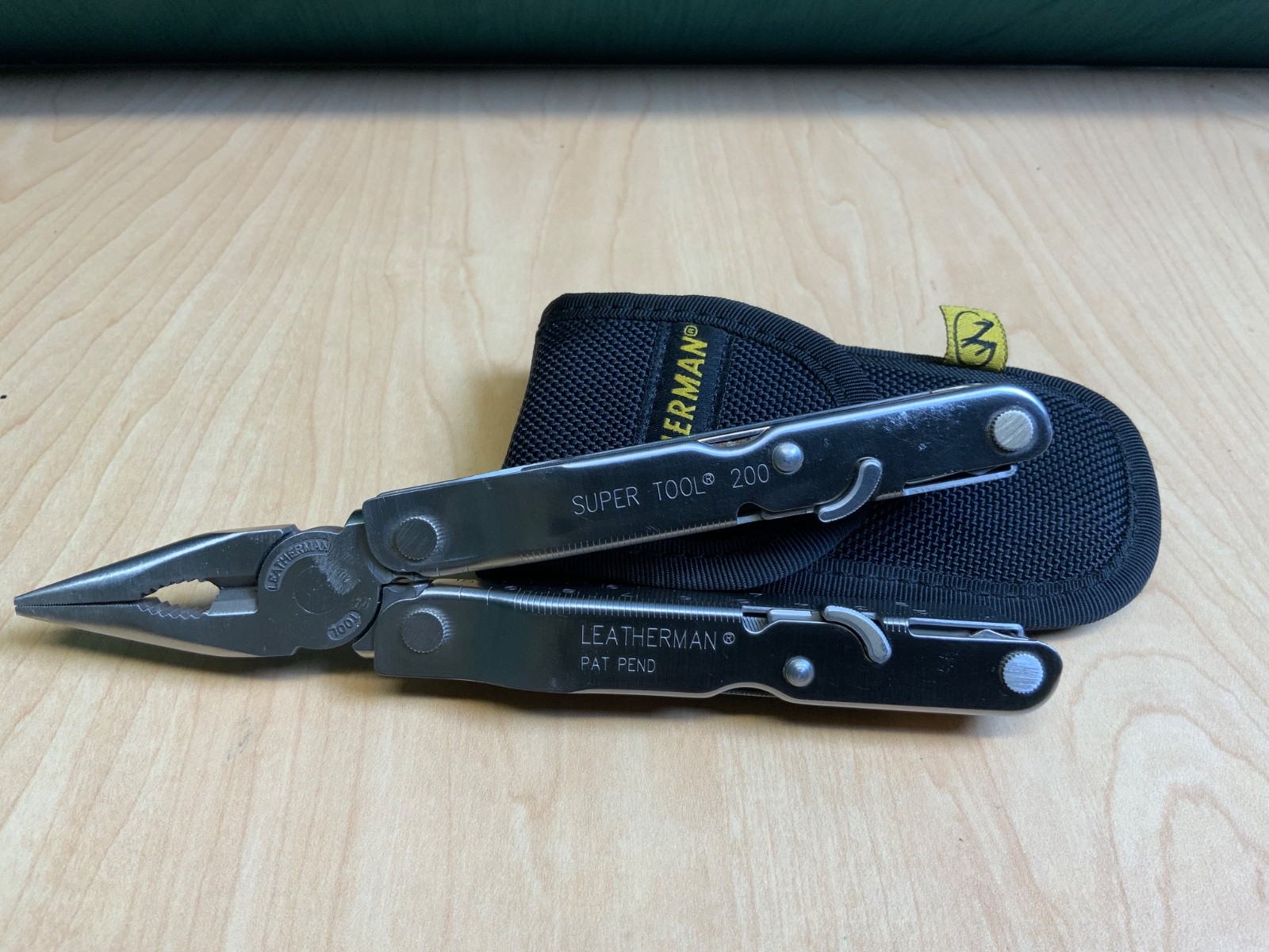 Leatherman Super tool 200 Multi-Tool